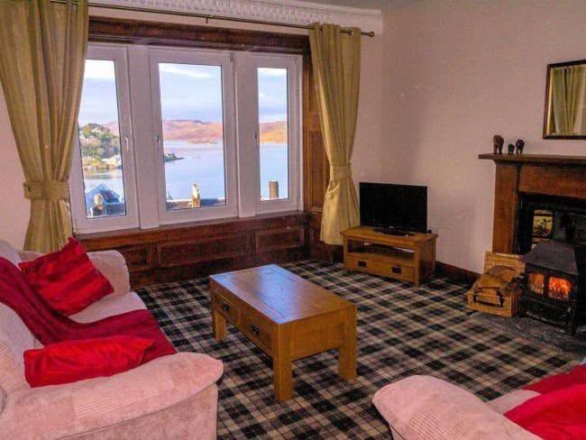 McCaig's Tower Apartment room 4